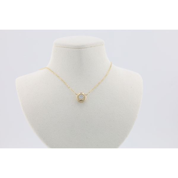 14K Yellow Gold Bezel-Set Diamond Pendant Necklace Puckett's Fine Jewelry Benton, KY