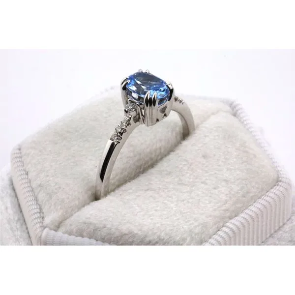 10K White Gold Aquamarine and Diamond Ring Image 2 Puckett's Fine Jewelry Benton, KY