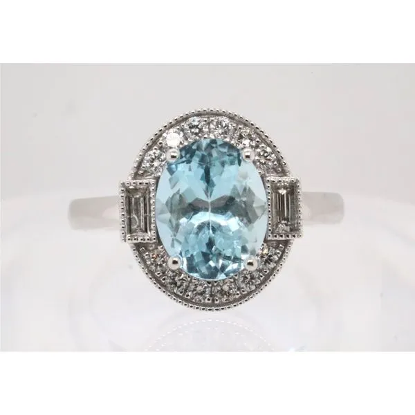 14K White Gold Oval Aquamarine & Diamond Halo Ring Puckett's Fine Jewelry Benton, KY
