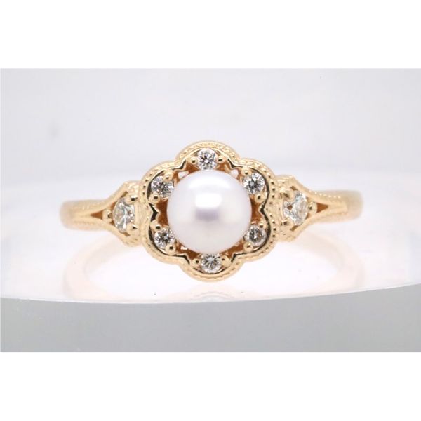 10K Yellow Gold Diamond and Pearl Ring Puckett's Fine Jewelry Benton, KY