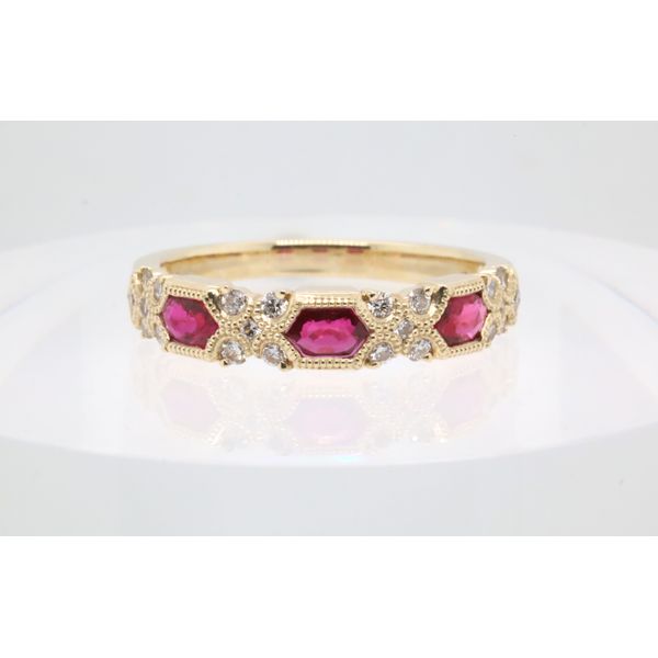 14K Yellow Gold Ruby & Diamond Band Puckett's Fine Jewelry Benton, KY