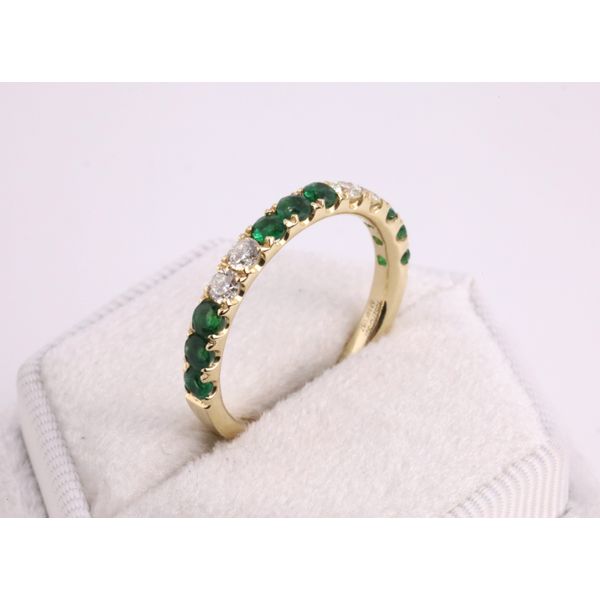 14K Yellow Gold Emerald & Diamond Ring Image 2 Puckett's Fine Jewelry Benton, KY