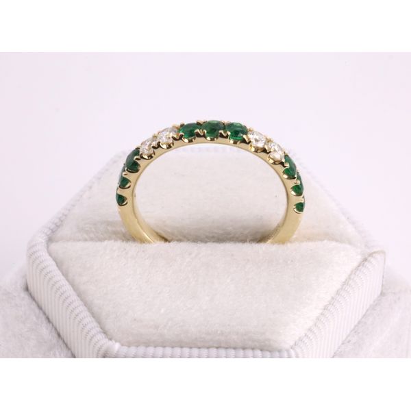 14K Yellow Gold Emerald & Diamond Ring Image 3 Puckett's Fine Jewelry Benton, KY