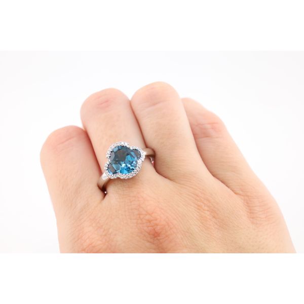14K White Gold London Blue Topaz & Diamond Three-Stone Ring Image 4 Puckett's Fine Jewelry Benton, KY