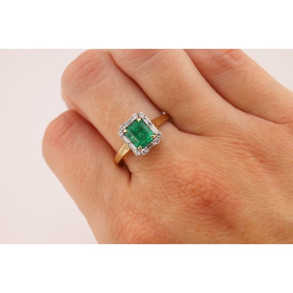 14K Yellow Gold Emerald & Diamond Halo Ring Image 4 Puckett's Fine Jewelry Benton, KY