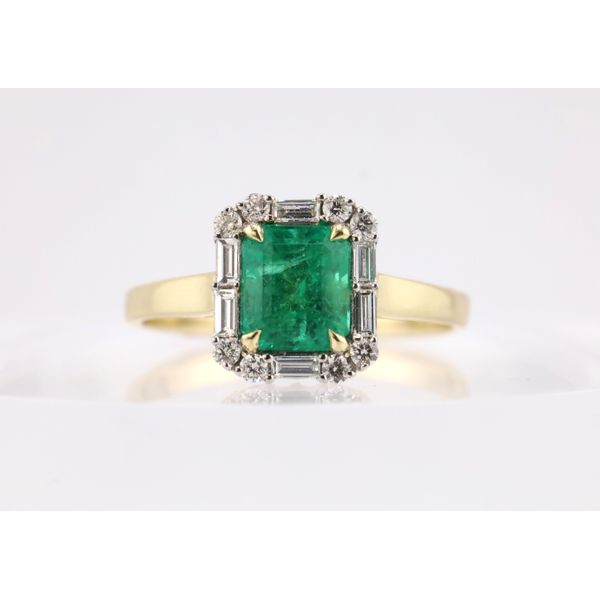 14K Yellow Gold Emerald & Diamond Halo Ring Puckett's Fine Jewelry Benton, KY