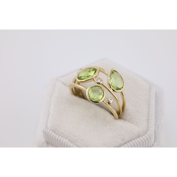 14K Yellow Gold Peridot & Natural Diamond Three-Row Ring – 2.45ctw Peridot, 0.05ctw Diamonds Image 3 Puckett's Fine Jewelry Benton, KY