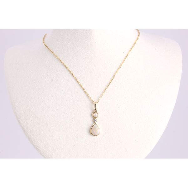 14K Yellow Gold Opal & Diamond Pendant Puckett's Fine Jewelry Benton, KY