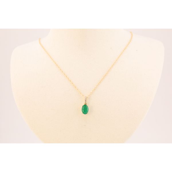 14K Yellow Gold Emerald & Diamond Pendant Necklace Puckett's Fine Jewelry Benton, KY