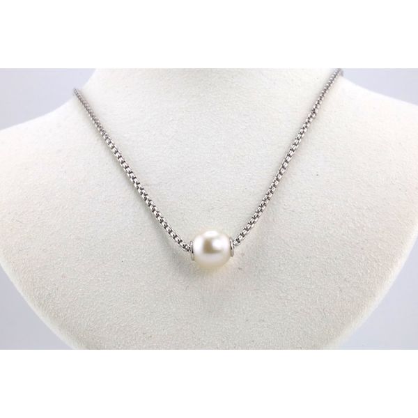Freshwater Cultured Pearl Solitaire Necklace Puckett's Fine Jewelry Benton, KY
