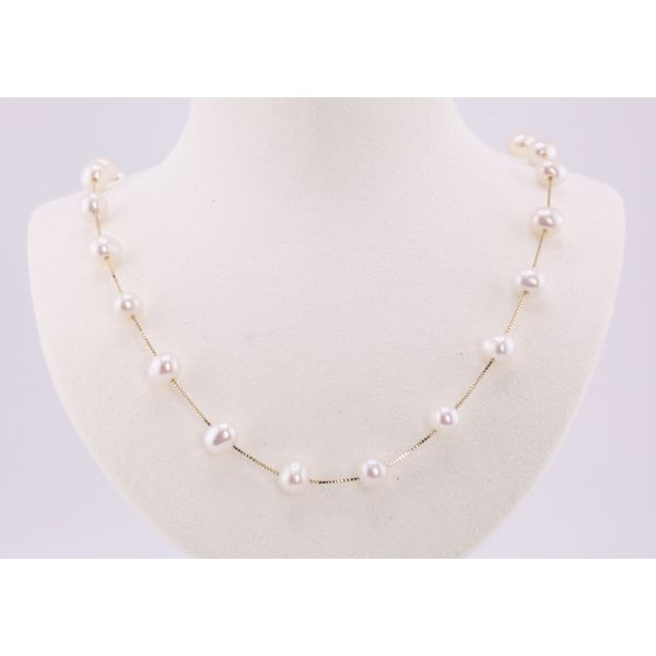 Pearl 14KY Freshwater Pearl Station Necklace Puckett's Fine Jewelry Benton, KY