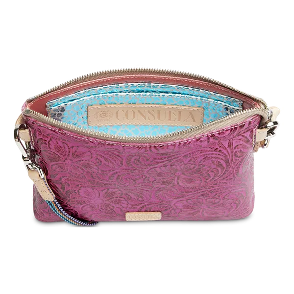 Consuela Midtown Crossbody, Mena