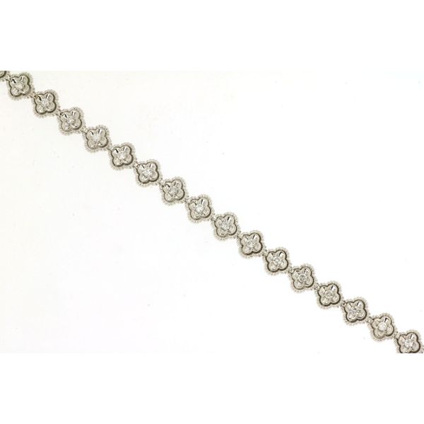 14K White Gold Diamond Beaded Quatrefoil Bracelet Length 7.25 Inches Image 2 Quality Gem LLC Bethel, CT
