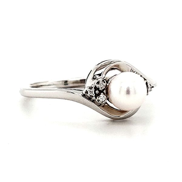 14K White Gold Pearl & Diamond Ring Image 3 Quality Gem LLC Bethel, CT
