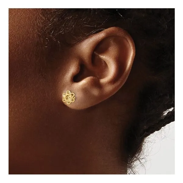 14K Yellow Gold Diamond Cut Floral Stud Earrings Image 3 Quality Gem LLC Bethel, CT