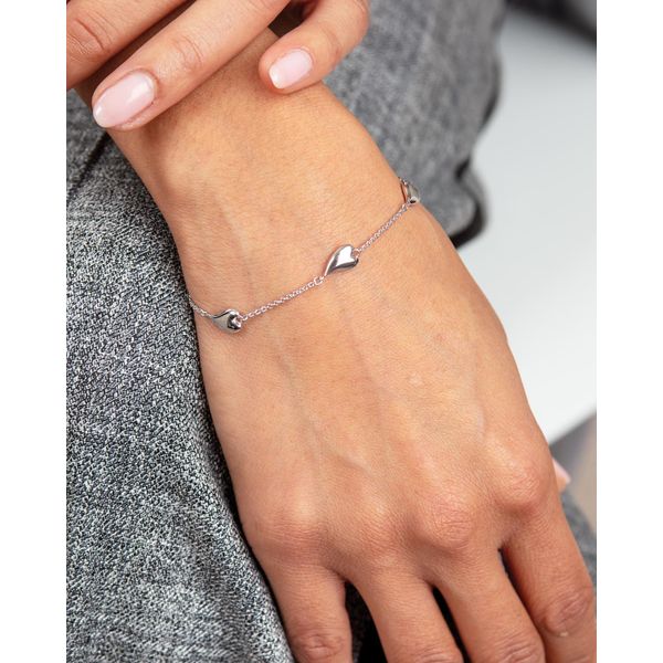 Sterling Silver Rhodium Plated Desire Kiss Heart Station Bracelet Length 7.5 Inches Image 2 Quality Gem LLC Bethel, CT