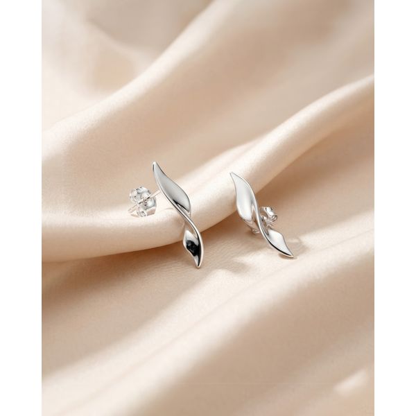 Sterling Silver Rhodium Plated Serenity Curve Small Stud Earrings Image 3 Quality Gem LLC Bethel, CT