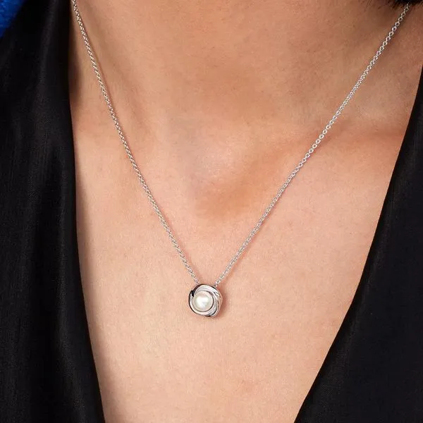 Sterling Silver Rhodium Plated Bevel Trilogy Pearl Necklace Length 18 Inches Image 3 Quality Gem LLC Bethel, CT