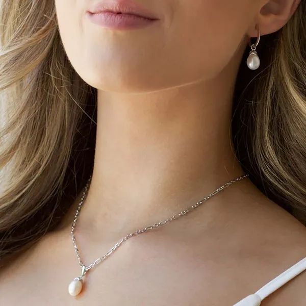 Sterling Silver Rhodium Plated Revival Pearl Glitz Figaro Necklace Length 18 Inches Image 2 Quality Gem LLC Bethel, CT