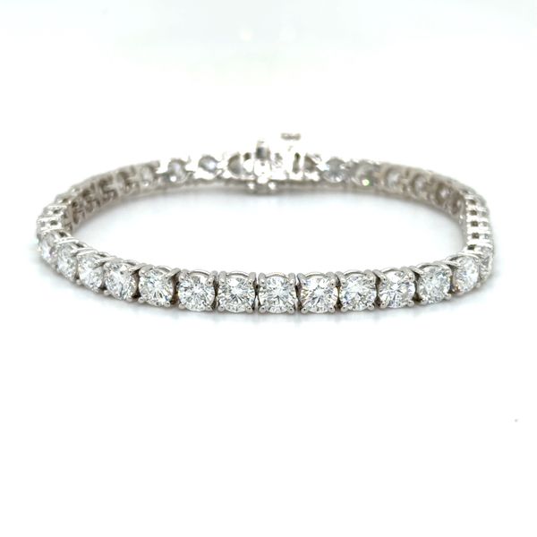 Lab Grown Diamond Bracelet Quenan's Fine Jewelers Georgetown, TX