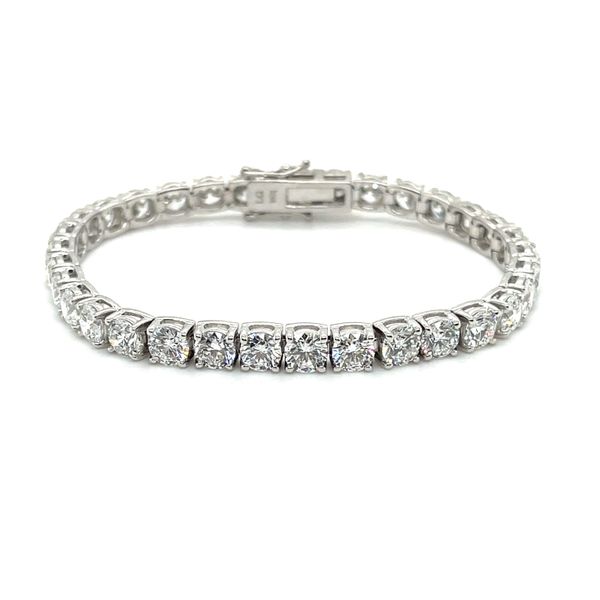 Lab Grown Diamond Bracelet Quenan's Fine Jewelers Georgetown, TX