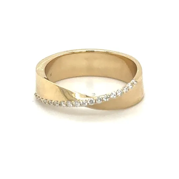 Gold Fashion Ring Quenan's Fine Jewelers Georgetown, TX