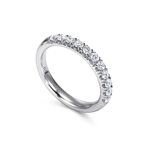Diamond Wedding Band Image 5 Quest Fine Jewelers Fairfax, VA