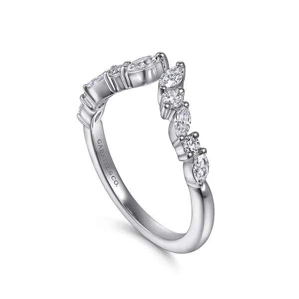 Diamond Wedding Band Image 3 Quest Fine Jewelers Fairfax, VA