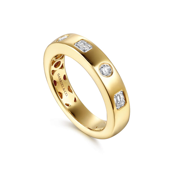 Diamond Wedding Band Image 3 Quest Fine Jewelers Fairfax, VA