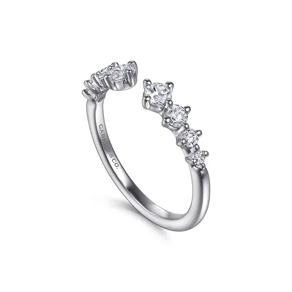 Diamond Anniversary Ring Image 4 Quest Fine Jewelers Fairfax, VA