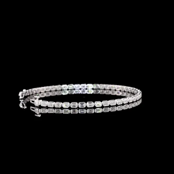 Lab Grown Diamond Bracelet Quest Fine Jewelers Fairfax, VA