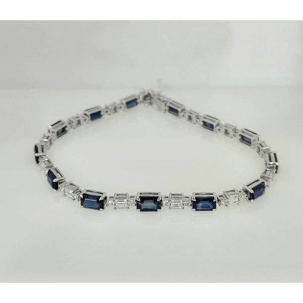 Bracelet Quest Fine Jewelers Fairfax, VA