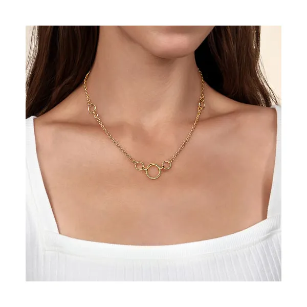 Necklace Image 3 Quest Fine Jewelers Fairfax, VA