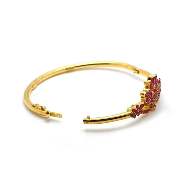Estate 22K Yellow Gold 2.50ctw Red Rubies Vintage Bangle Colored Stone Bracelet Image 2 Raleigh Diamond Fine Jewelry Raleigh, NC