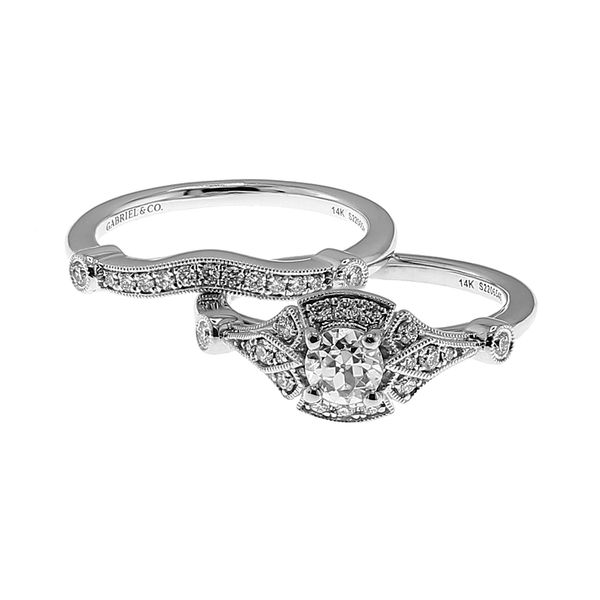 14K White Gold 0.44ct F/VVS2 OEC 0.20ct Halo Diamond Engagemnt Ring 0.12ct G-H/SI+ Band Bridal Set Sz 6.5 Raleigh Diamond Fine Jewelry Raleigh, NC