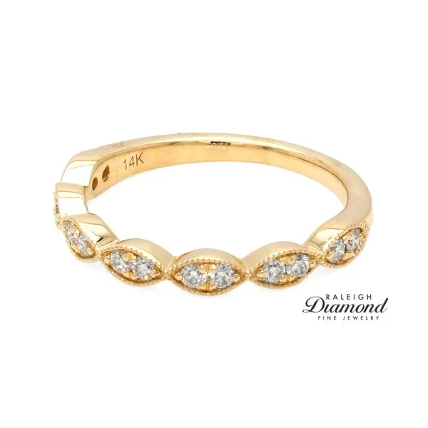 Diamonds Forever USA Vintage Style Diamond Wedding Band 14k Yellow Gold 0.25cttw Image 2 Raleigh Diamond Fine Jewelry Raleigh, NC