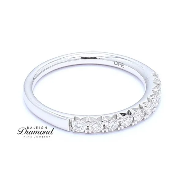 14K White Gold 0.35ctw Classic Diamond Wedding  Band Image 3 Raleigh Diamond Fine Jewelry Raleigh, NC