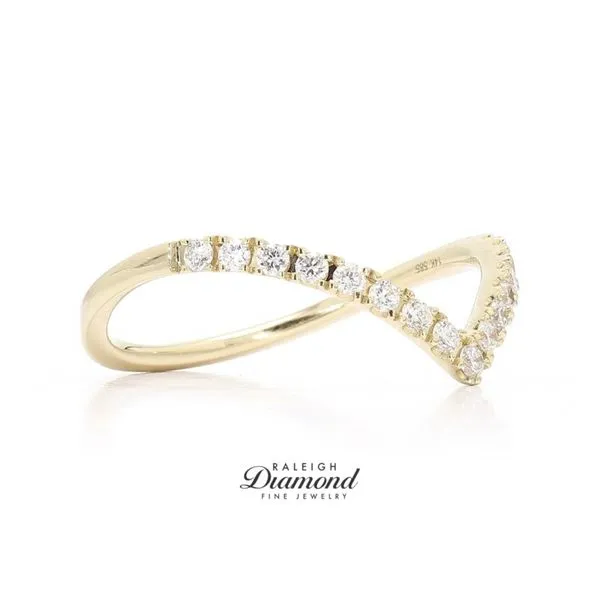 14K Yellow Gold  0.25ctw Diamond Chevron Wedding Band Image 3 Raleigh Diamond Fine Jewelry Raleigh, NC