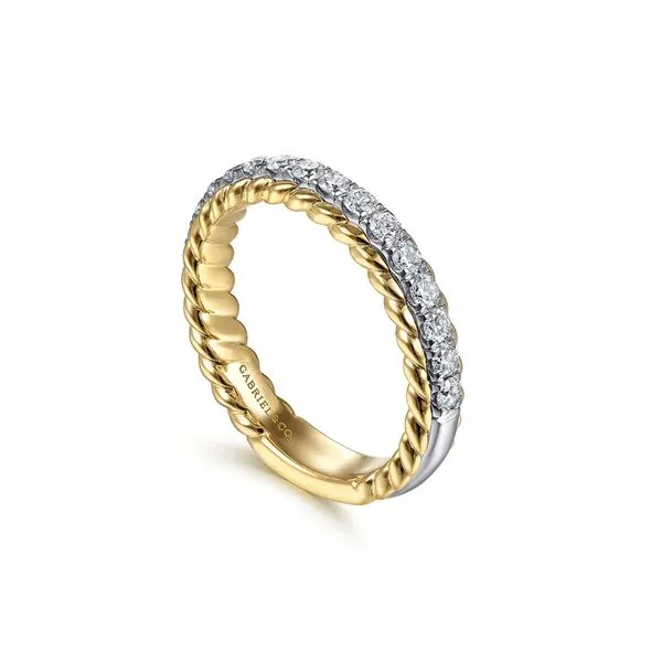 14K White & Yellow Gold G-H/SI2 or Higher Scalloped Edge Diamond Anniversary Band Size 6.5 Image 2 Raleigh Diamond Fine Jewelry Raleigh, NC
