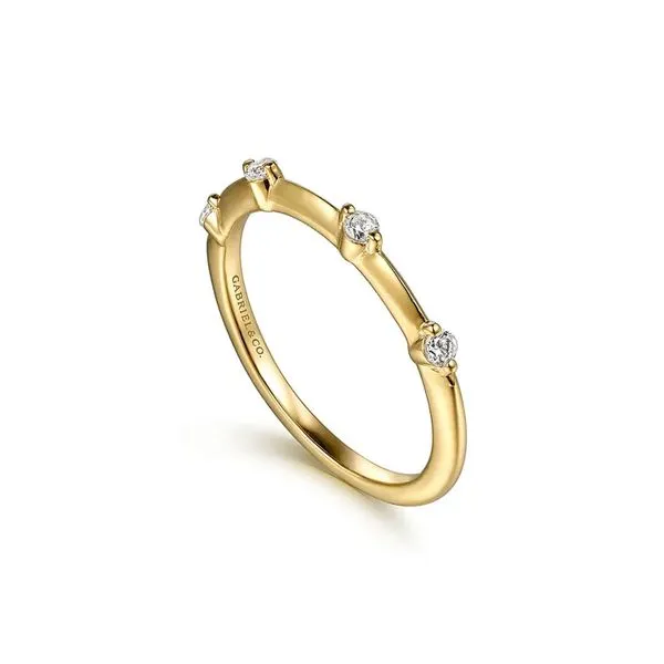 14K Yellow Gold 0.12ctw G-H/SI2 or Higher Diamond Wedding Band Size 6.5 Image 2 Raleigh Diamond Fine Jewelry Raleigh, NC