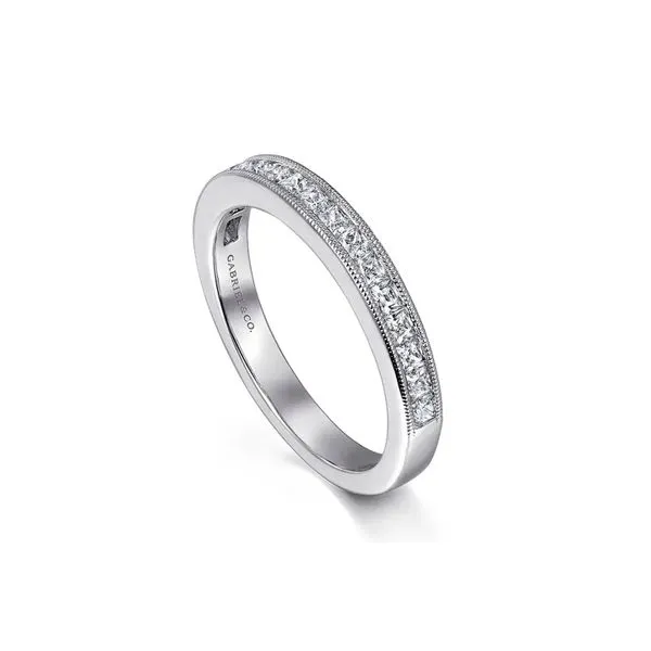 14K White Gold 0.65ctw G-H/SI2 or higher Accented Diamond Band Size 6.5 Image 2 Raleigh Diamond Fine Jewelry Raleigh, NC