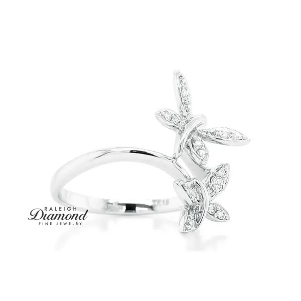 Estate Diamond Butterfly Ring 18k White Gold 0.19cttw Image 2 Raleigh Diamond Fine Jewelry Raleigh, NC