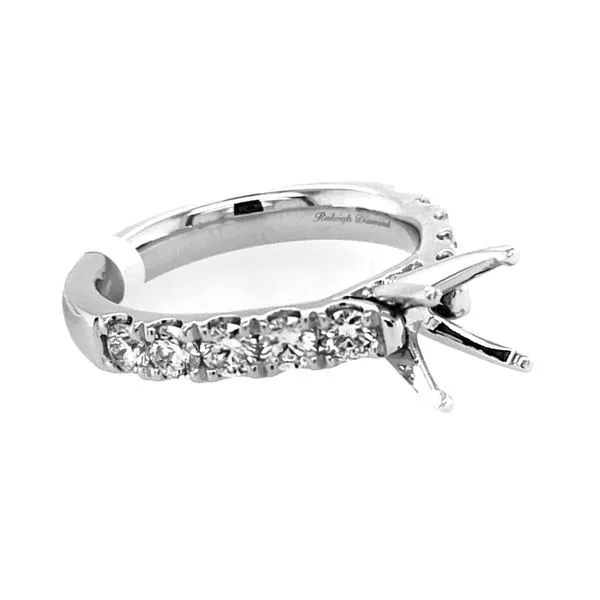 RD Classic Signature Platinum 950 0.88ctw F/VS2+ Cathedra...