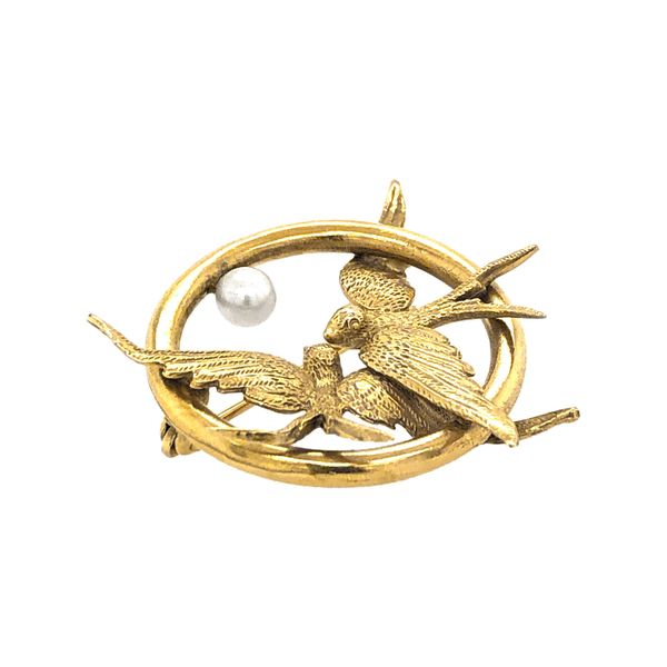 Estate 14K Yellow Gold Love Birds Circle Pin with Pearl Image 2 Raleigh Diamond Fine Jewelry Raleigh, NC