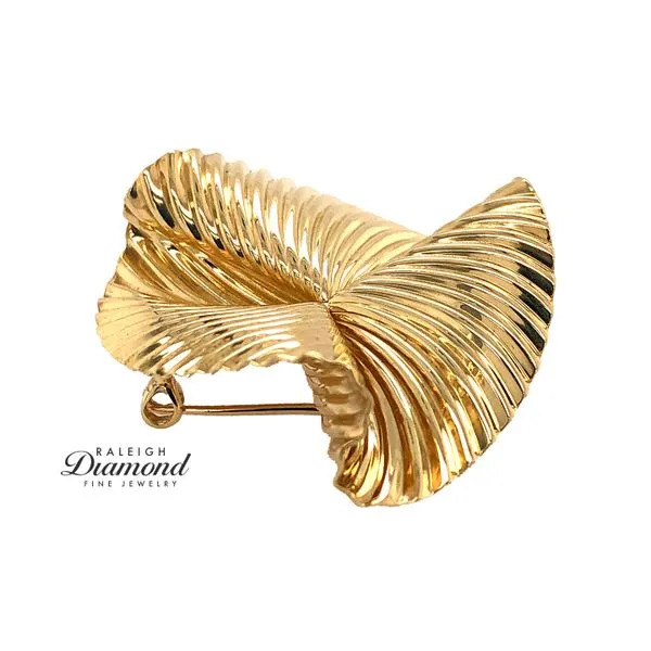 Estate 14K Yellow Gold Vintage Ribbed Trifold Pin Image 2 Raleigh Diamond Fine Jewelry Raleigh, NC