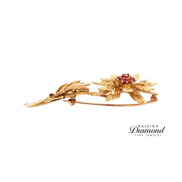 Estate 14K Yellow Gold Flower Pin with Pink Sapphires Image 3 Raleigh Diamond Fine Jewelry Raleigh, NC