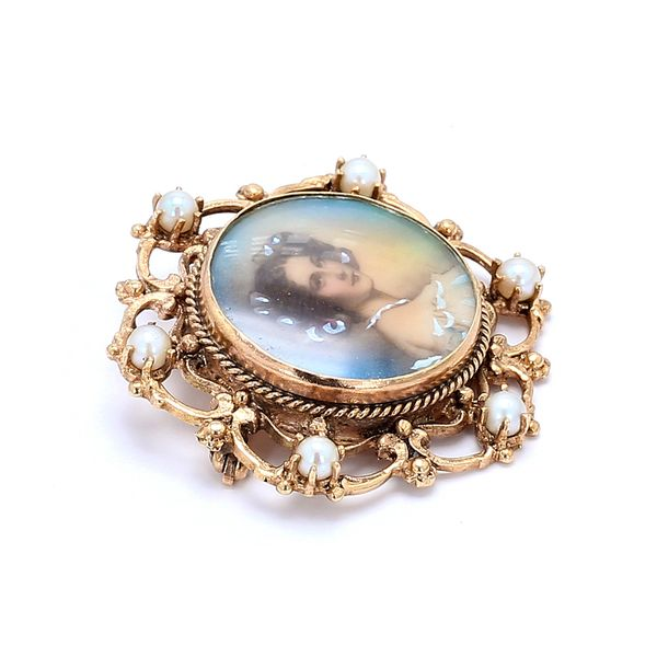 Estate 14K Yellow Gold Vintage Woman Portrait Framed with Pearls Image 3 Raleigh Diamond Fine Jewelry Raleigh, NC