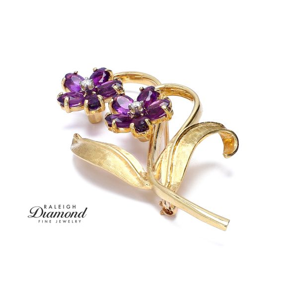 Estate 14K Yellow Gold Floral Brooch with Amethyst and Diamond Accents Image 2 Raleigh Diamond Fine Jewelry Raleigh, NC