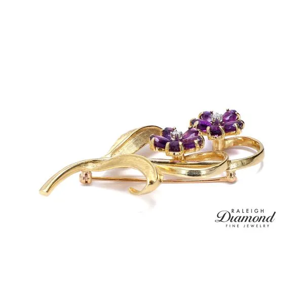 Estate 14K Yellow Gold Floral Brooch with Amethyst and Diamond Accents Image 3 Raleigh Diamond Fine Jewelry Raleigh, NC