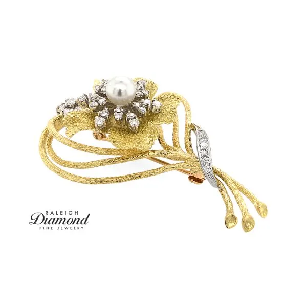 Estate 18K Yellow Gold Vintage Flower Brooch with Pearl & Diamonds Image 2 Raleigh Diamond Fine Jewelry Raleigh, NC